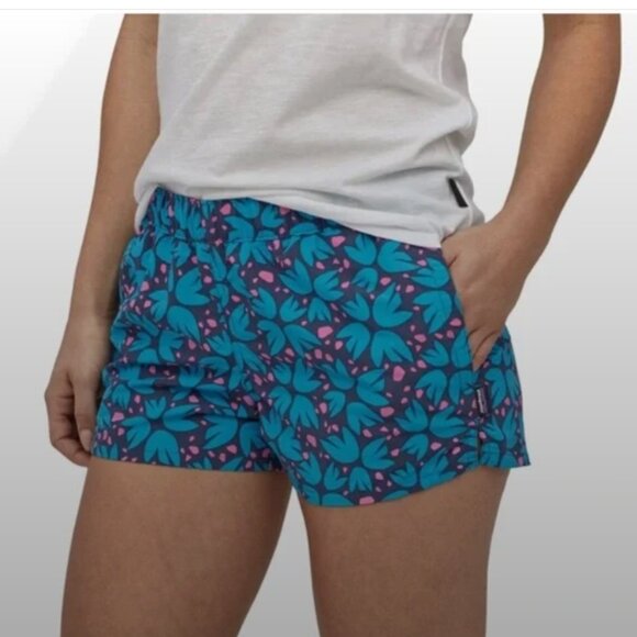 Patagonia Pants - Patagonia Women's Blue Floral Barely Baggie Shorts Size Large